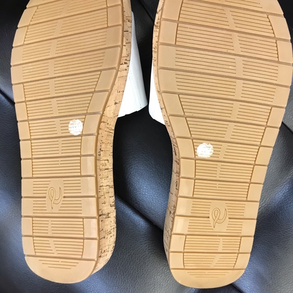 Leather upper sandals - Picture 3 of 3